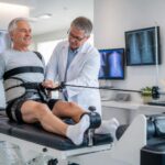 découvrez comment la décompression neurovertébrale peut soulager les douleurs et aider à restaurer une mobilité normale pour un quotidien plus actif et confortable.