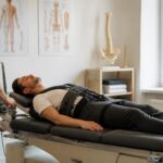 How neurovertebral decompression improves spinal flexibility 13 découvrez comment la décompression neurovertébrale peut améliorer la souplesse de votre colonne vertébrale en soulageant la pression des disques et en favorisant une meilleure mobilité.