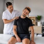découvrez comment l’ostéopathie peut optimiser la performance des professionnels actifs en améliorant leur bien-être physique et leur récupération.