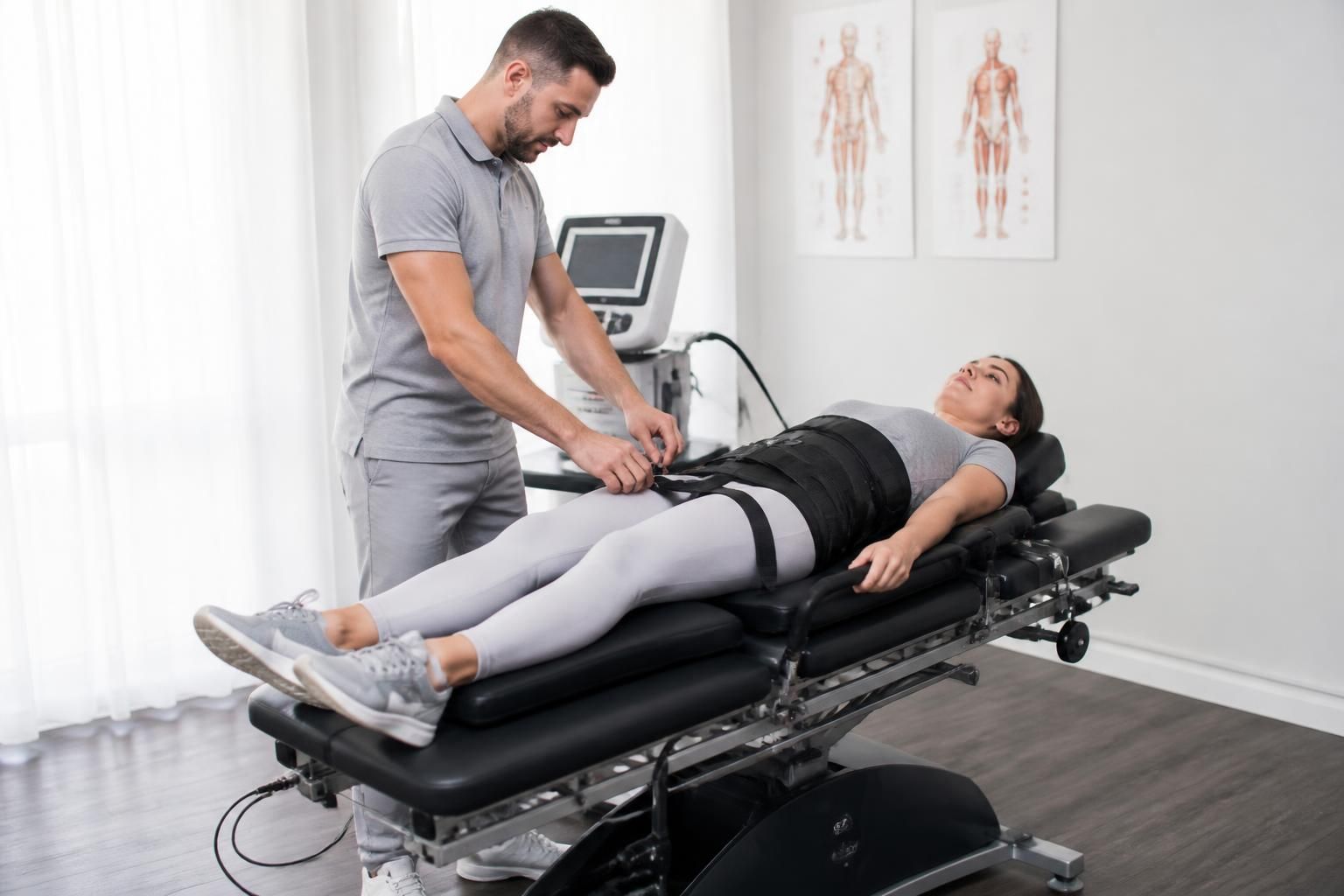 découvrez les bienfaits de la décompression neurovertébrale pour soulager la douleur et prévenir durablement les lésions vertébrales. approche innovante et prévention efficace.