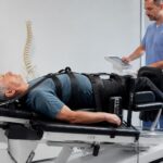 découvrez comment la décompression neurovertébrale peut soulager la sténose spinale, améliorer la mobilité et réduire la douleur pour une meilleure qualité de vie.