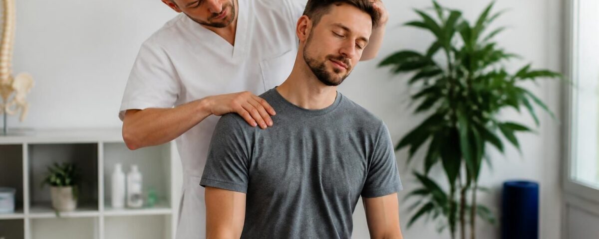 découvrez comment l’ostéopathie soulage efficacement les douleurs causées par la surcharge physique, en favorisant la mobilité et le bien-être.