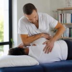 découvrez comment les manipulations ostéopathiques peuvent corriger les déséquilibres posturaux et améliorer votre bien-être général grâce à des techniques douces et efficaces.