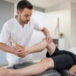 découvrez les différentes techniques ostéopathiques efficaces pour soulager et traiter les douleurs des membres inférieurs, améliorant ainsi votre mobilité et votre bien-être.