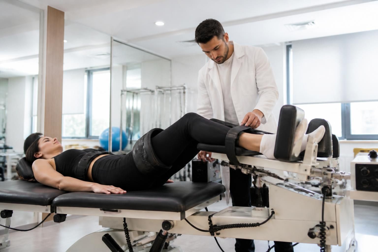 découvrez pourquoi la décompression neurovertébrale est une méthode efficace pour les sportifs, aidant à soulager les douleurs, améliorer la récupération et optimiser la performance.