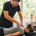 découvrez pourquoi l’ostéopathie joue un rôle crucial dans une récupération rapide après un traumatisme, en favorisant la guérison et le rétablissement optimal du corps.