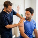 découvrez pourquoi l’ostéopathie est une solution efficace pour soulager les douleurs, améliorer la performance et prévenir les blessures chez les sportifs.