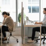 Sciatica and workstation: common mistakes to avoid 12 découvrez les erreurs fréquentes à éviter au poste de travail pour prévenir la sciatique et améliorer votre confort quotidien.
