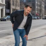 Sciatica in Montreal: pain in the buttock that radiates down the leg 13 découvrez les causes et traitements de la sciatique à montréal, une douleur intense dans la fesse qui descend le long de la jambe, et retrouvez votre confort au quotidien.