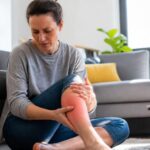 Sciatique et sensation de brûlure au mollet 11 découvrez les causes et les solutions pour soulager la sciatique accompagnée d'une sensation de brûlure au mollet, afin de mieux comprendre et gérer cette douleur.