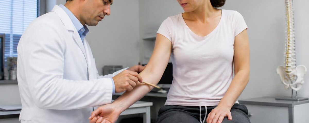 Hernie discale et perte de sensibilité : pourquoi évaluer 14 découvrez l'importance d'évaluer une hernie discale en cas de perte de sensibilité pour un diagnostic précis et un traitement adapté.