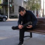 Sciatique à Montréal : douleur qui irradie vers le bord externe du pied 12 découvrez les causes et traitements de la sciatique à montréal, caractérisée par une douleur irradiant vers le bord externe du pied, pour soulager efficacement vos symptômes.