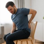 Sciatique et difficulté à rester assis 12 découvrez comment soulager la douleur sciatique et améliorer votre confort assis grâce à des conseils et solutions adaptés.