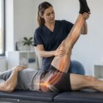 Sciatica and hamstring stretching: possible nerve tension 14 sciatique et étirement des ischio-jambiers : découvrez comment distinguer une tension musculaire d’une irritation nerveuse et quels signes surveiller.